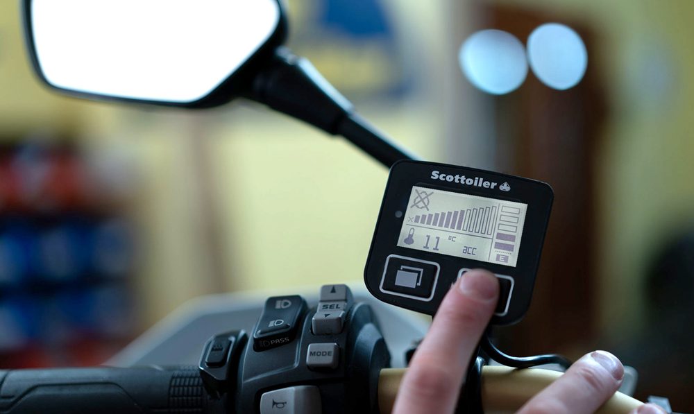 Scottoiler eSystem v3.1 | Electronic Chain Oiler - Image 8